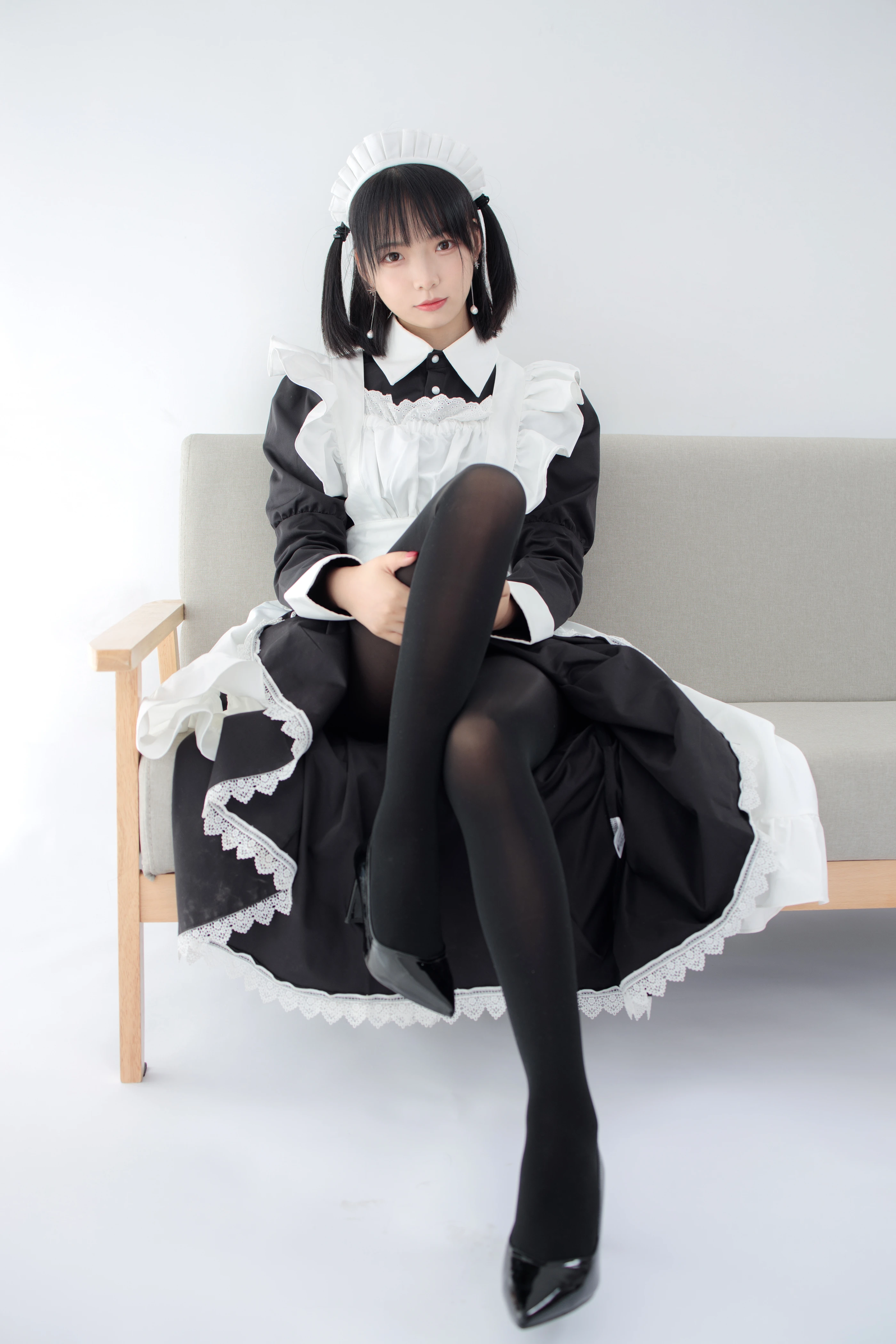 森萝财团 JKFUN-029 卉女仆 踩物 80D黑丝 [67P 1V]插图9